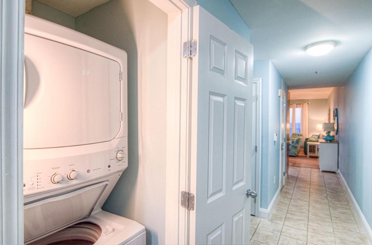 Amazing Style, Laketown Wharf 1305 -1bd, 2ba Amenities And Location! *